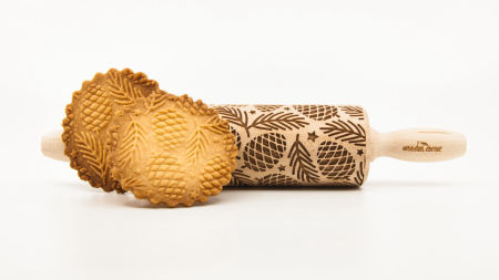 No. R351 XMAS CONES image 1